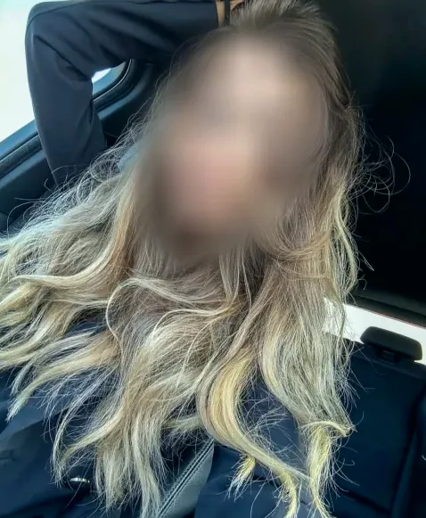 Amy, 33