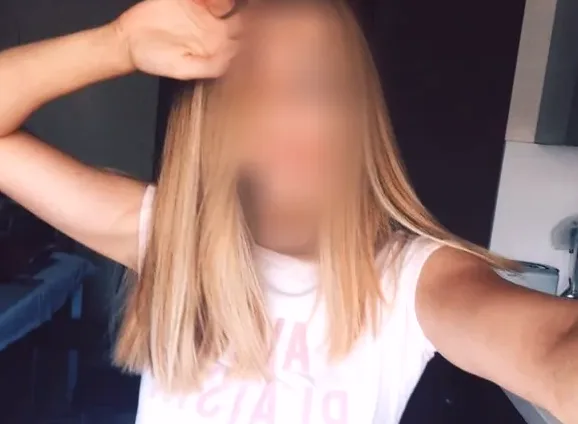 Laura, 28