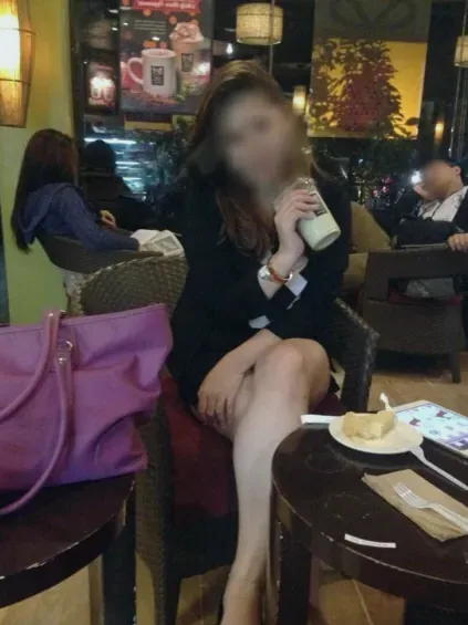 Sophie, 34